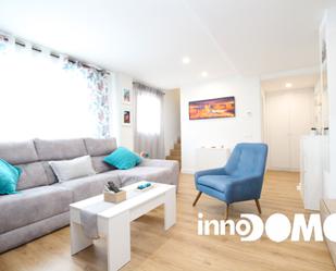 Living room of Flat for sale in  Madrid Capital  with Air Conditioner, Heating and Parquet flooring