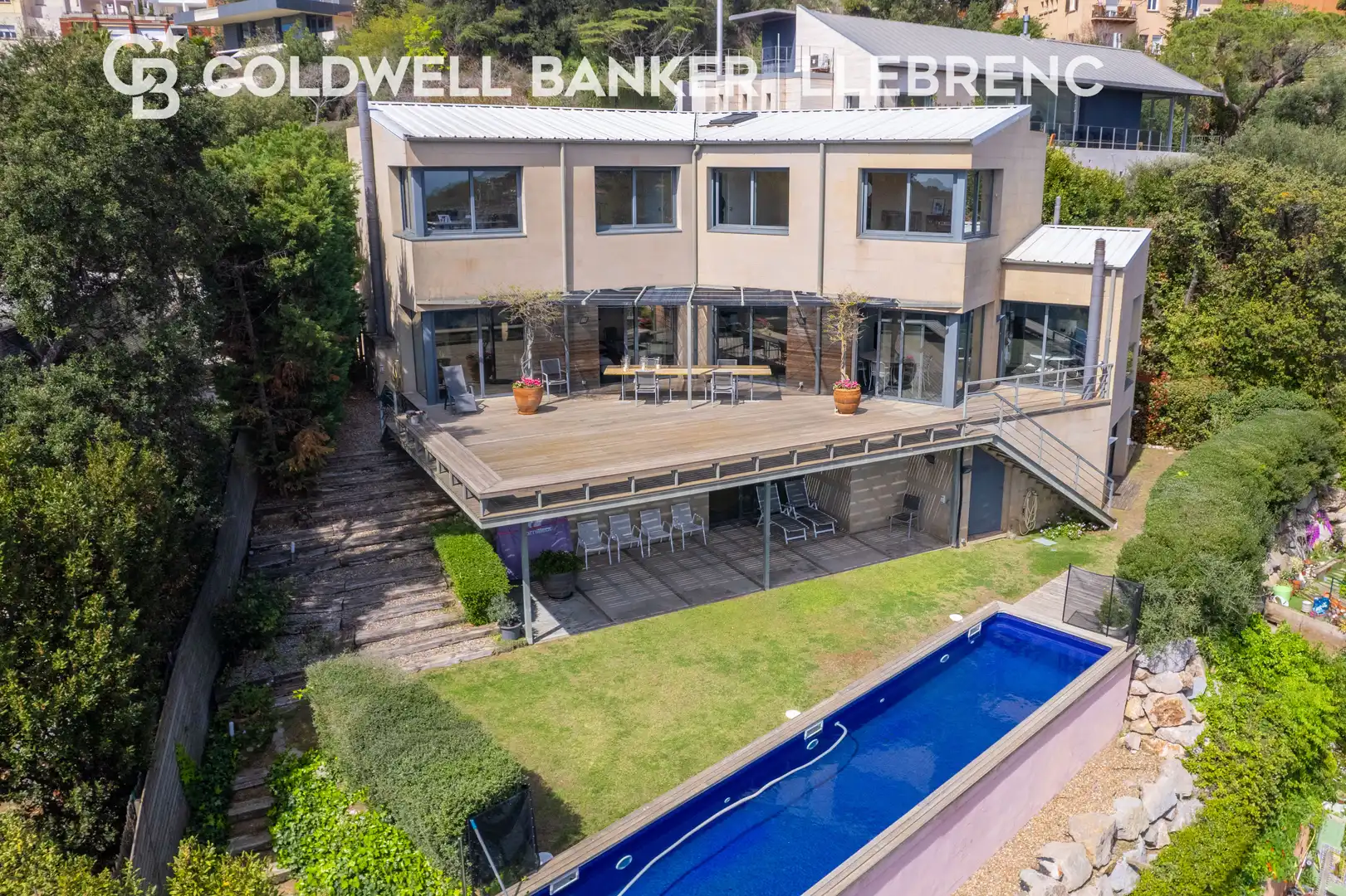 Piscina de Casa o chalet en venta en Barcelona con Aire acondicionado, Calefacción y Jardín privado