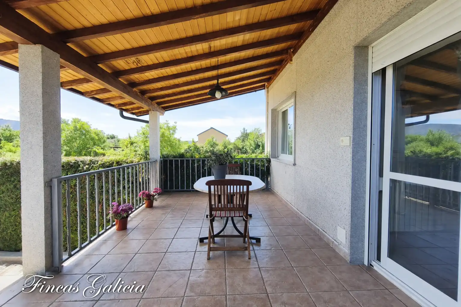 Terraza de Casa adosada en venta en Verín con Calefacción, Jardín privado y Terraza