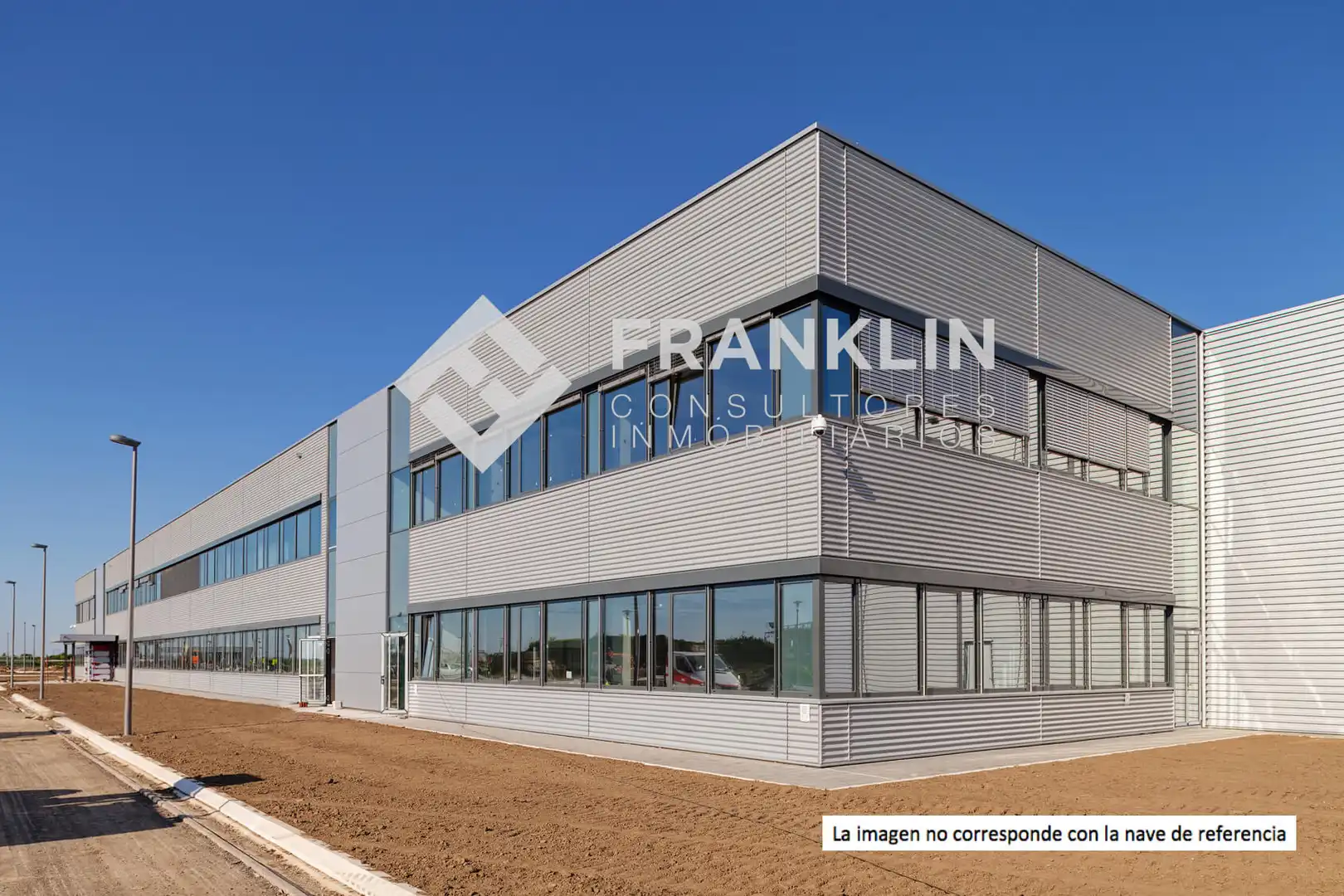 Außenansicht von Fabrikhallen zum Verkauf in El Morell