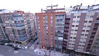 Vista exterior de Pis en venda en Burgos Capital amb Parquet