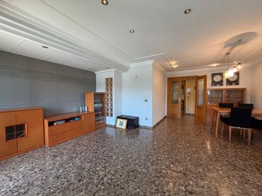 Appartamento con balcone in vendita a Plaza Plaza Pedro Iturralde Ochoa