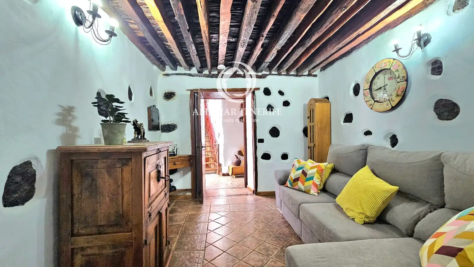Sala de estar de Casa adosada en venta en Santiago del Teide con Terraza, Trastero y Amueblado