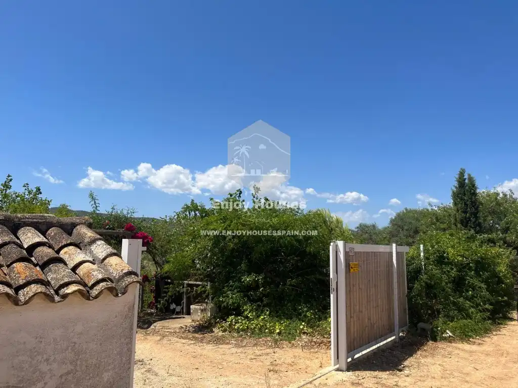Houses for sale in Montgó - Ermita