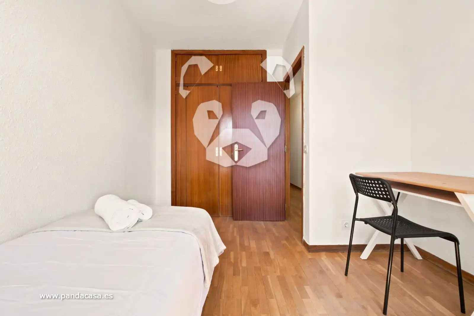 Schlafzimmer von Wohnung zur Miete in Madrid mit Heizung und Möbliert