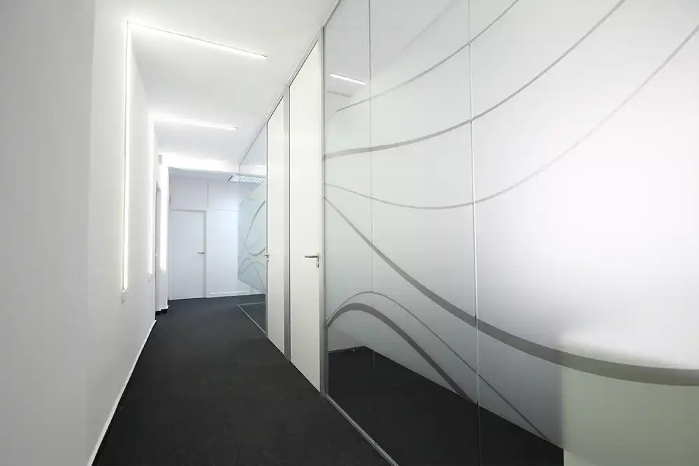 Büro zur Miete in Madrid mit Klimaanlage, Heizung und Möbliert