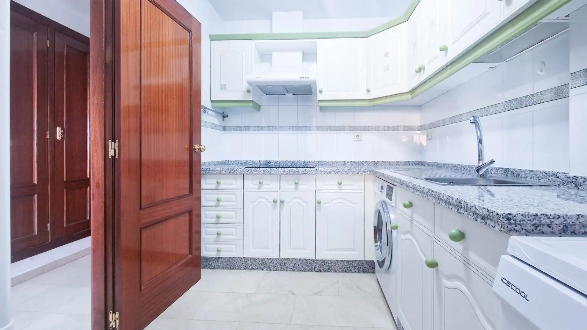 Cocina de Apartamento de alquiler en Badajoz con Amueblado