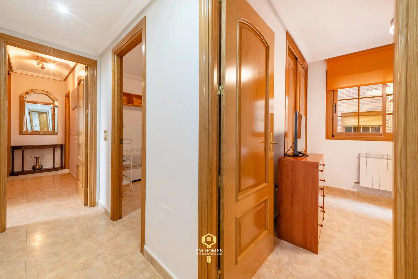 Wohnung zum Verkauf in Coslada mit Klimaanlage, Abstellraum und Ofen