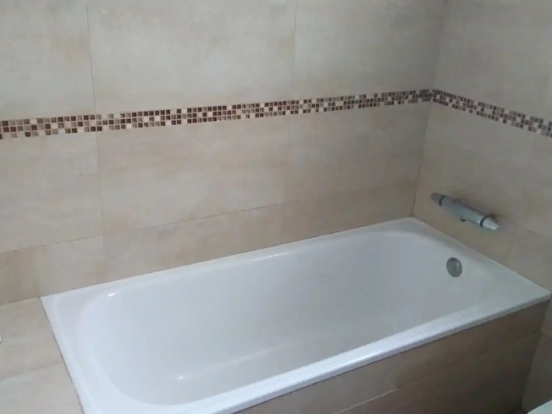 Badezimmer von Wohnung zur Miete in Gandia mit Terrasse