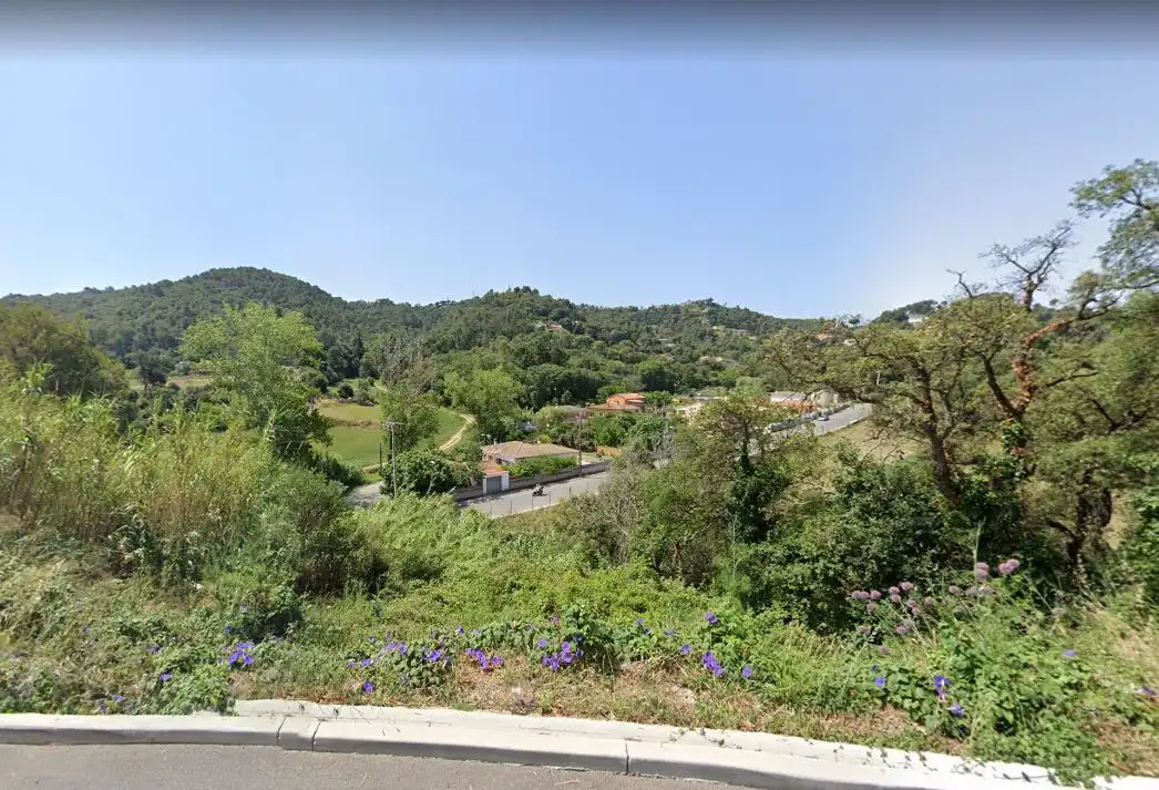 Terreno residencial en venta en Avinguda dels Arbres