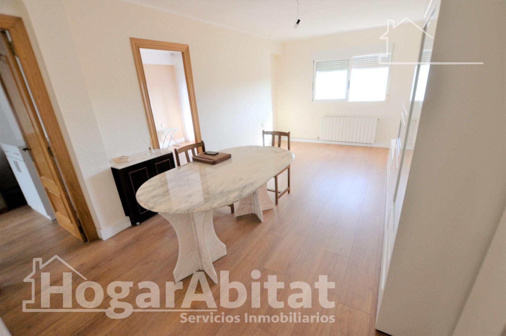 Bedroom of Flat for sale in Tavernes Blanques  with Parquet flooring, Furnished and Balcony