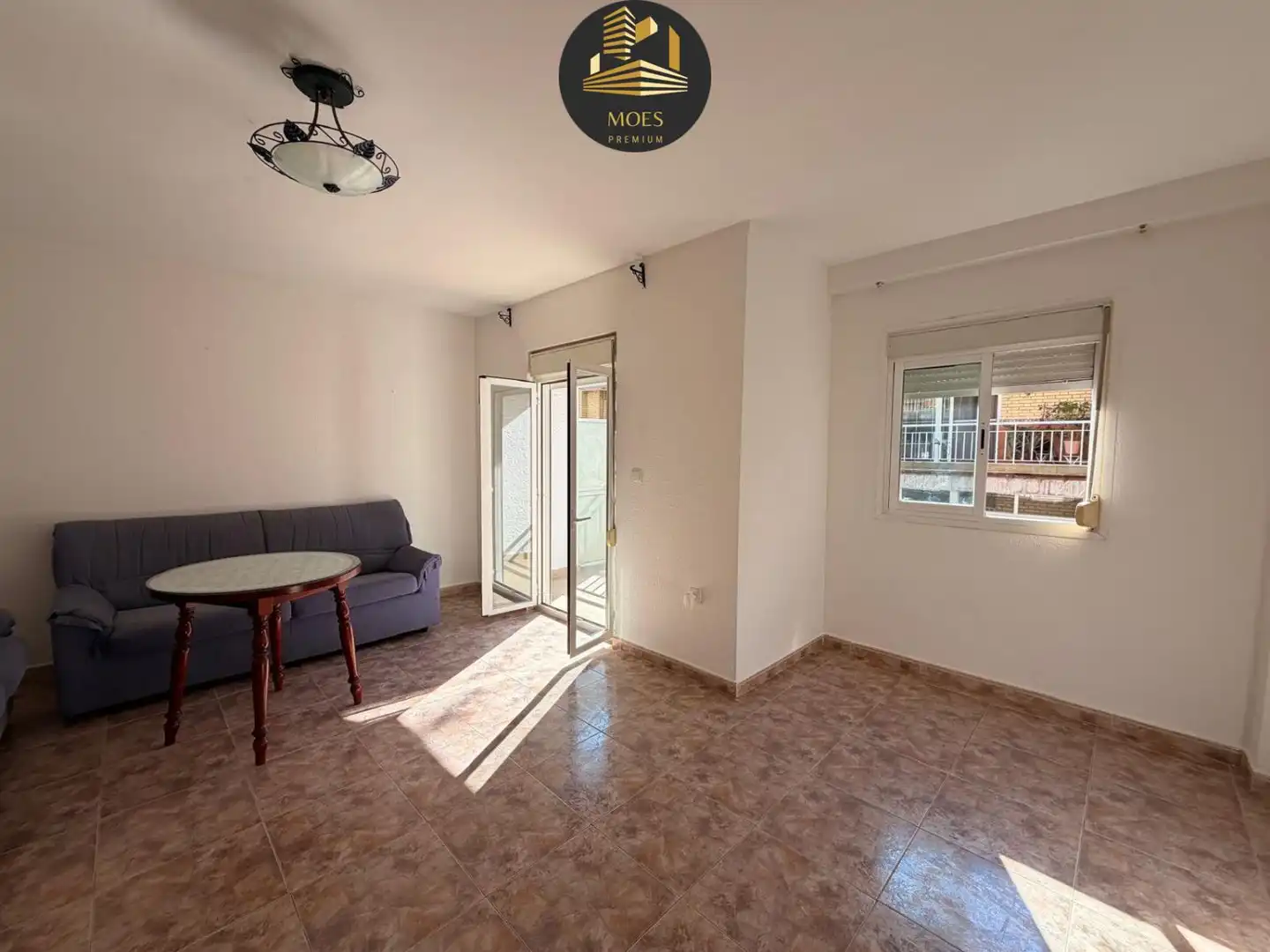 Sala de estar de Piso en venta en Jaén con Balcón