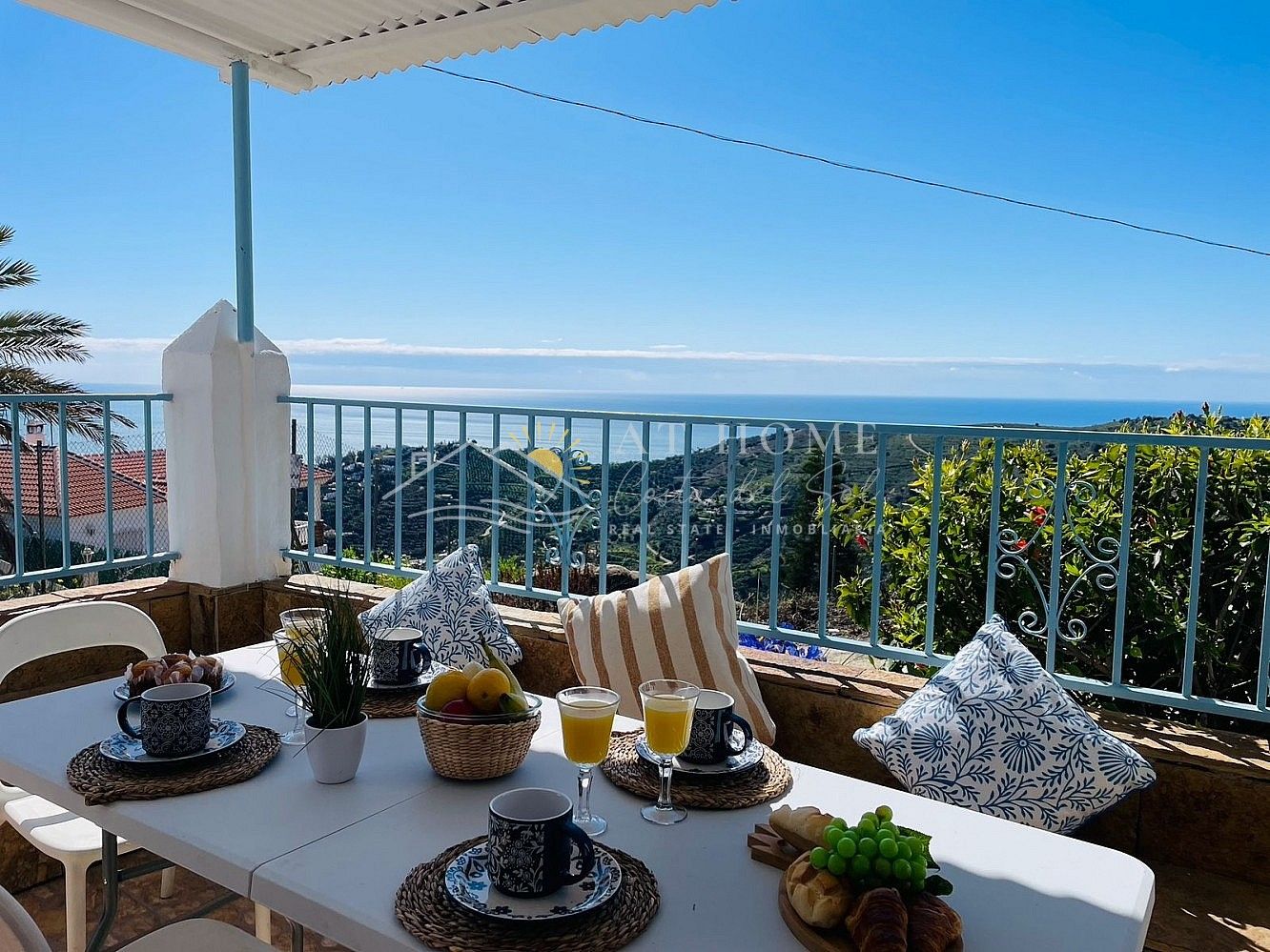 Terrace of House or chalet to rent in Torrox  with Swimming Pool