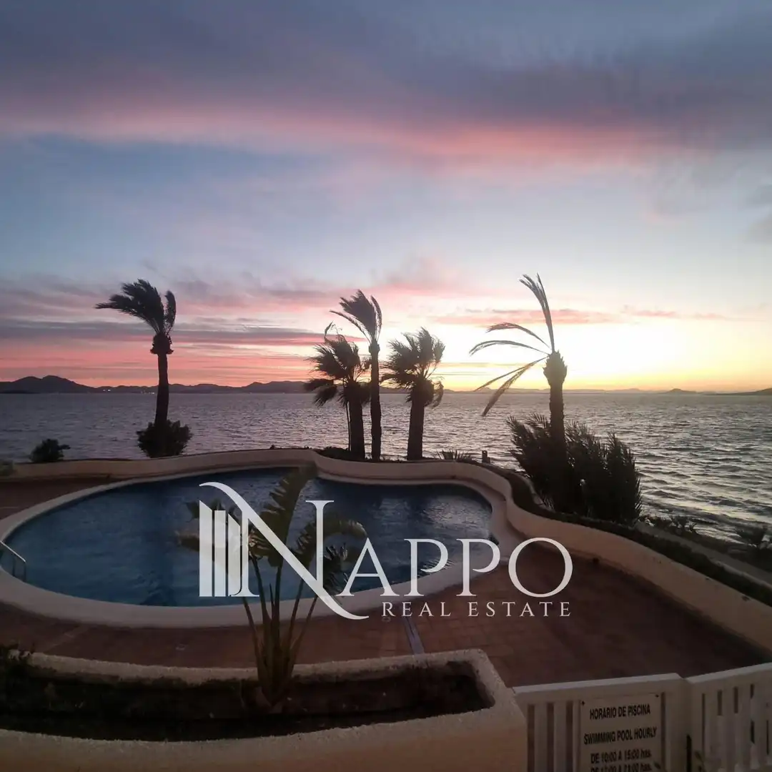 Außenansicht von Wohnung zur Miete in La Manga del Mar Menor mit Klimaanlage, Heizung und Schwimmbad