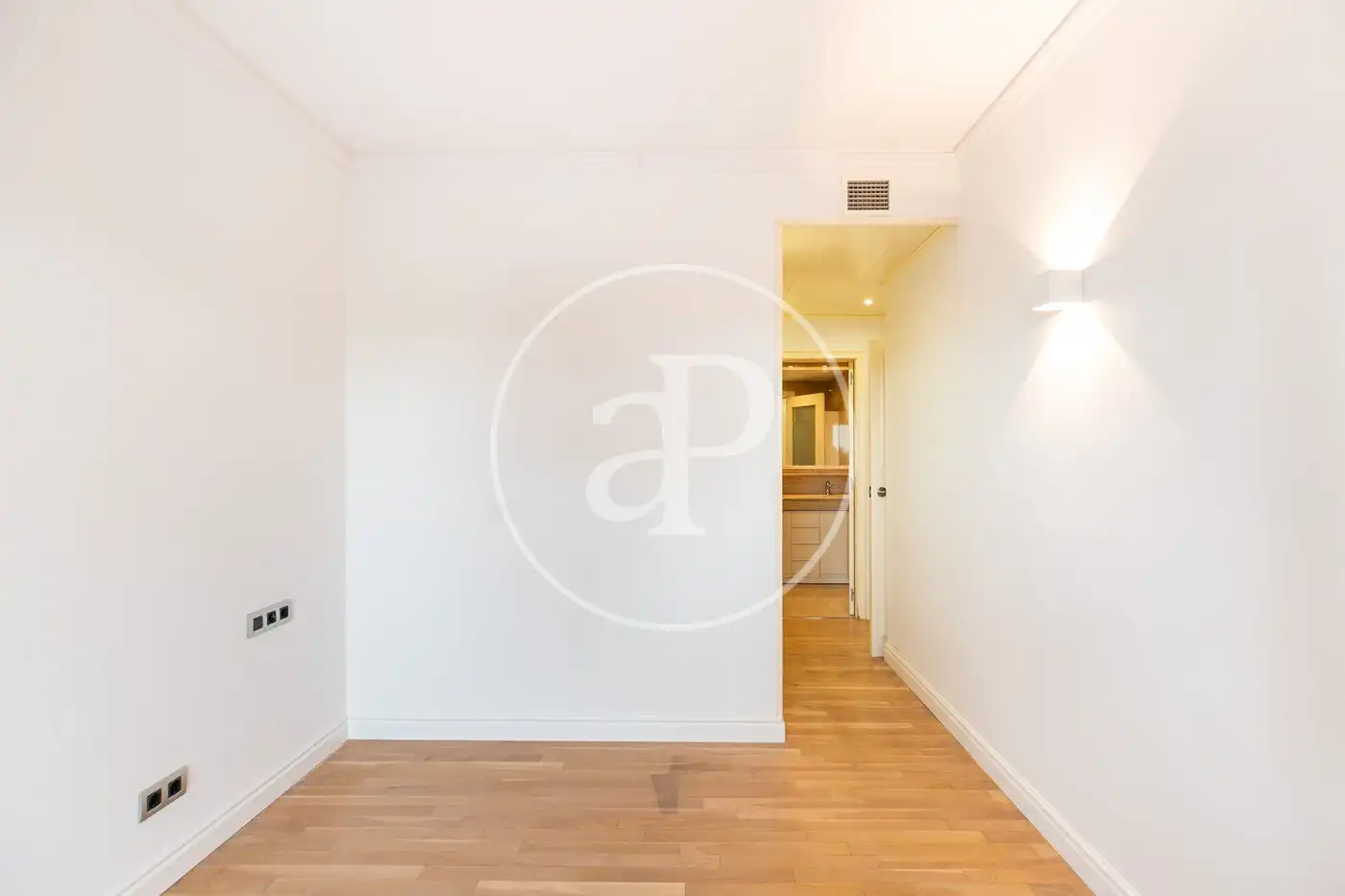 Flat for rent in C. del Capitán Arenas, Sarrià