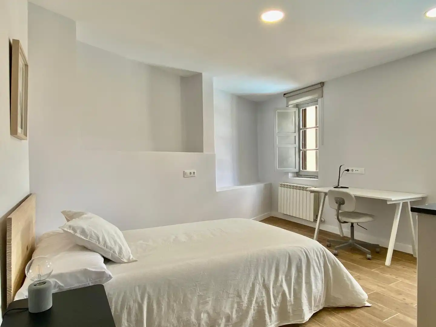 Habitación de Edificio en venta en Ávila