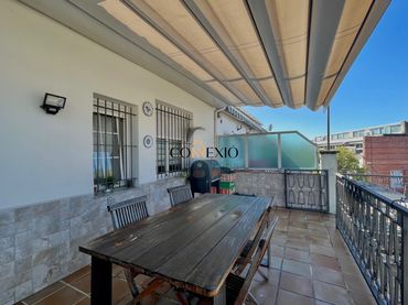 Adosado en venta en Vilablareix