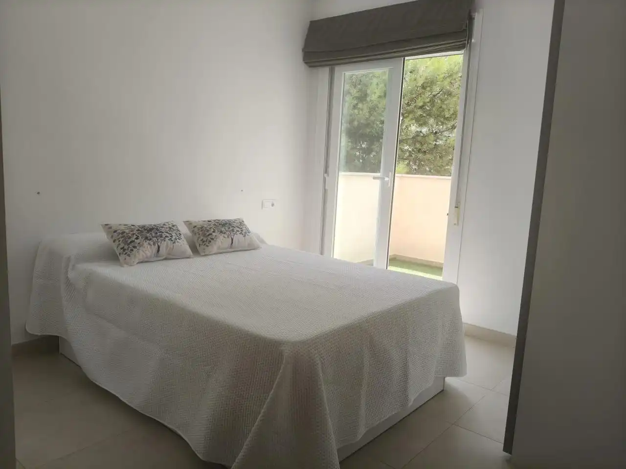 Habitación de Piso de alquiler en Málaga con Terraza, Amueblado y Piscina comunitaria