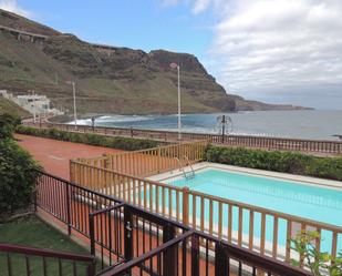 Vista exterior de Pis de lloguer en Santa María de Guía de Gran Canaria amb Terrassa, Piscina i Moblat