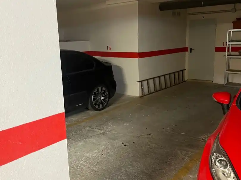 Aparcament de Garatge de lloguer en Valencia