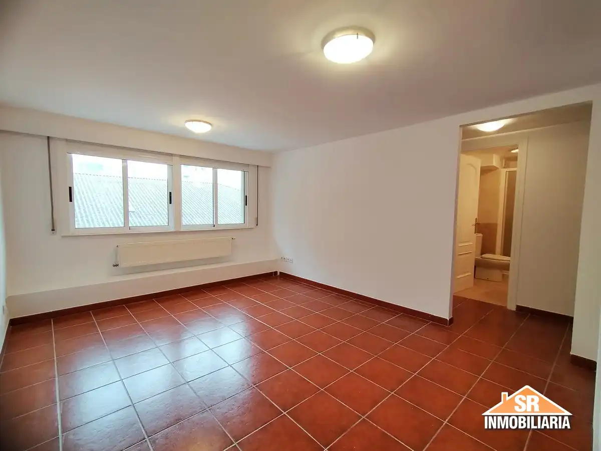 Flat with lift to rent in Rúa Miguel Servet, imagen 2