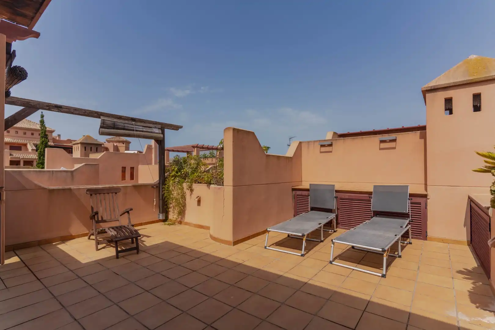 Terrassa de Casa o xalet en venda en Motril amb Aire condicionat, Calefacció i Jardí privat
