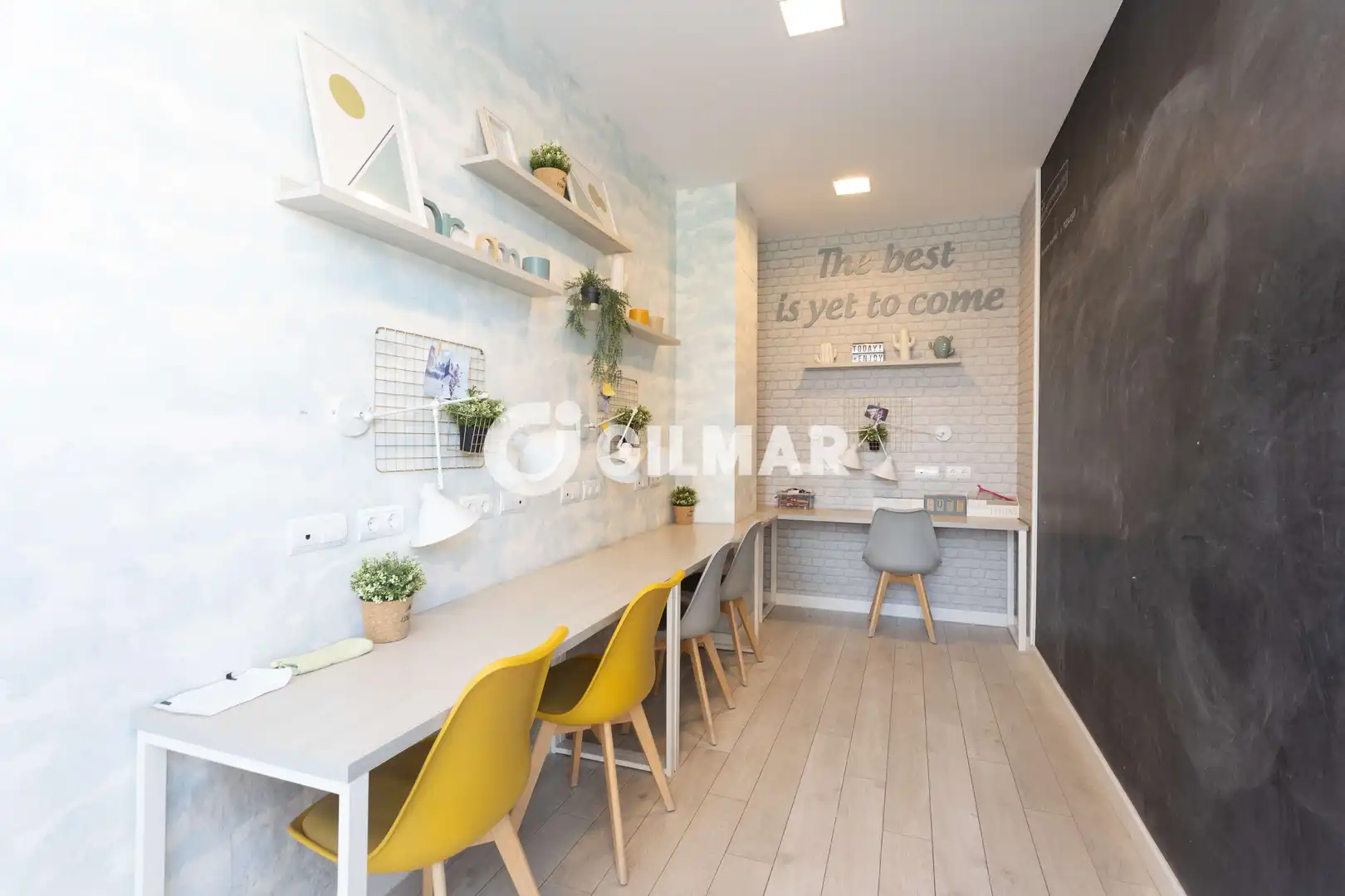 Piso en venta en Madrid con Calefacción, Trastero y Piscina