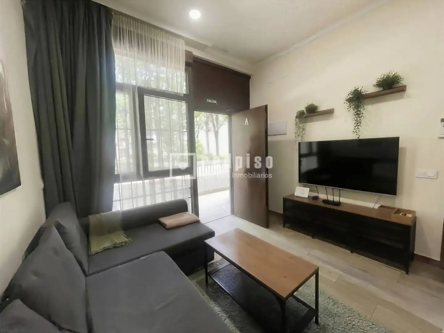 Living room of Apartments for sale in Madrid  with Air Conditioner