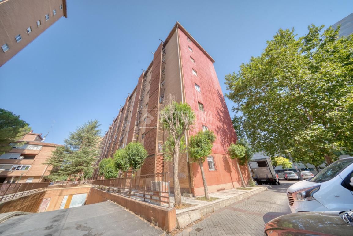Vista exterior de Piso en venta en Valladolid Capital con Calefacción y Terraza