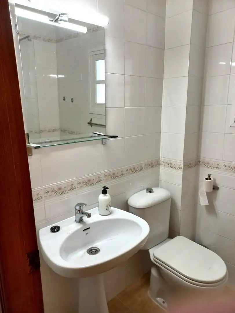 Baño de Piso de alquiler en Sanlúcar de Barrameda con Aire acondicionado, Calefacción y Terraza