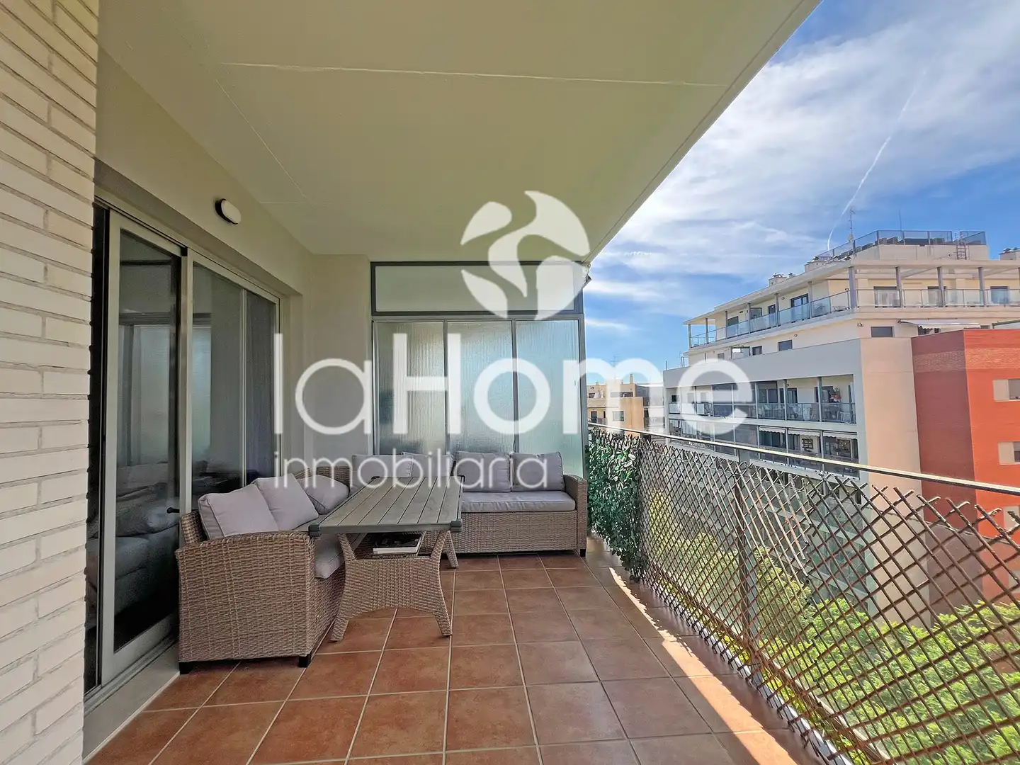 Piso con terraza en venta en Valterna