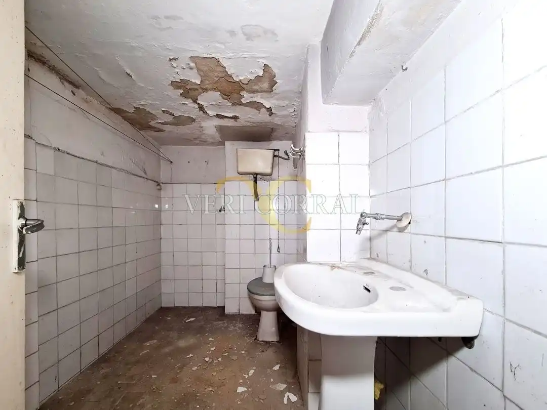 Business premises for sale in Avenida de la Constitución, imagen 20
