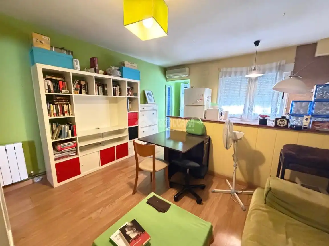 Living room of Flat for sale in Getafe  with Air Conditioner, Heating and Furnished