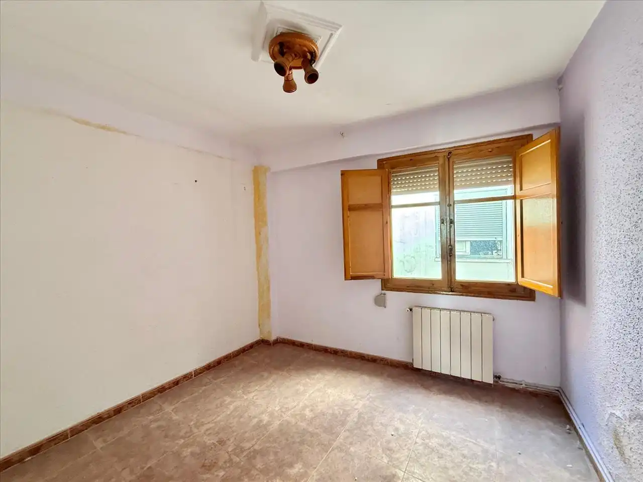 Habitación de Piso en venta en  Zaragoza Capital con Calefacción