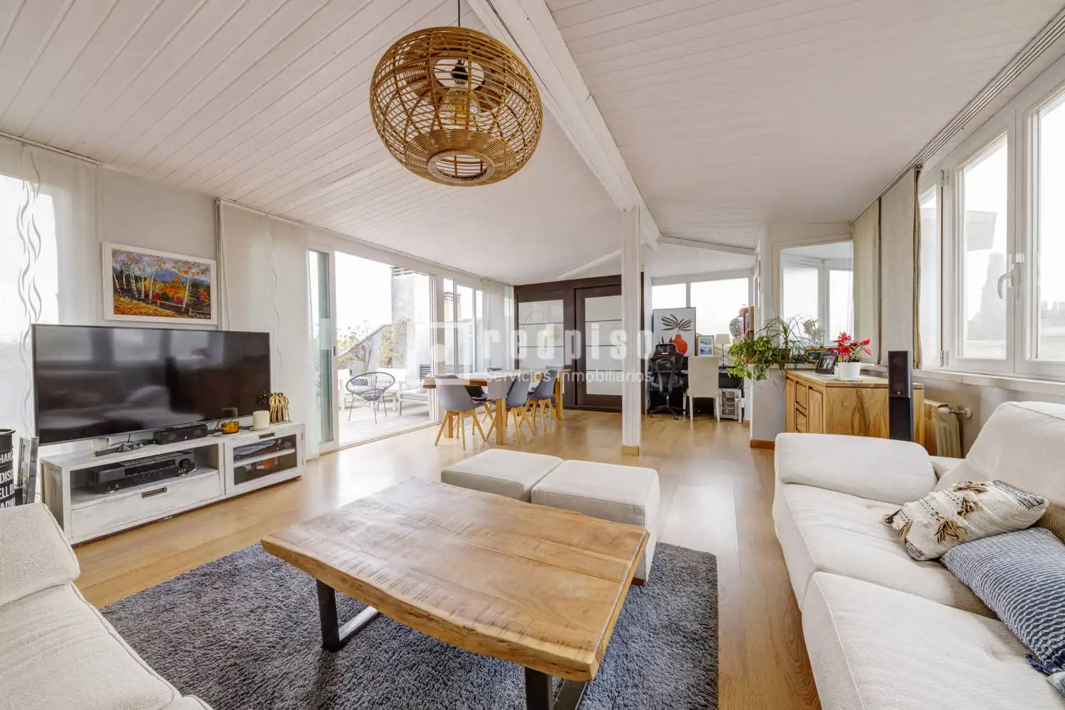 Sala de estar de Ático en venta en Pozuelo de Alarcón con Aire acondicionado, Calefacción y Jardín privado