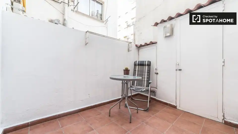 Appartamento con terrazza in affitto a Poblats Marítims, imagen 8