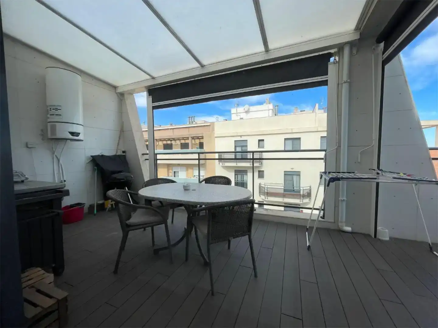 Terrasse von Dachboden zum Verkauf in Oliva mit Balkon