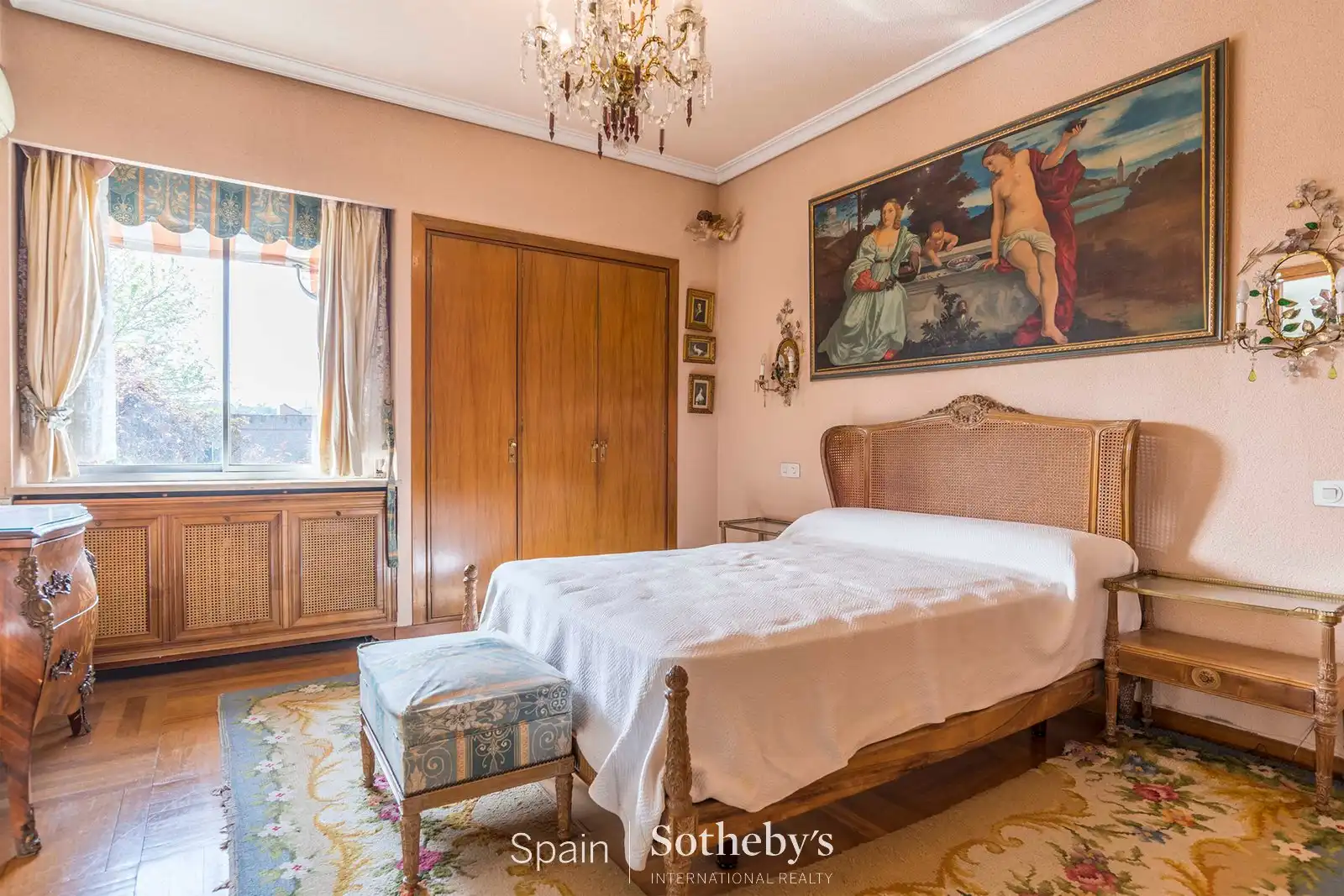 Habitación de Apartamento en venta en Madrid con Aire acondicionado, Calefacción y Jardín privado