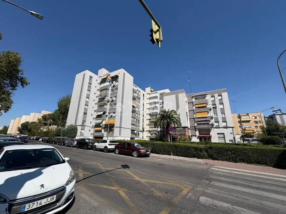 Vista exterior de Pis en venda en Móstoles amb Aire condicionat, Calefacció i Terrassa