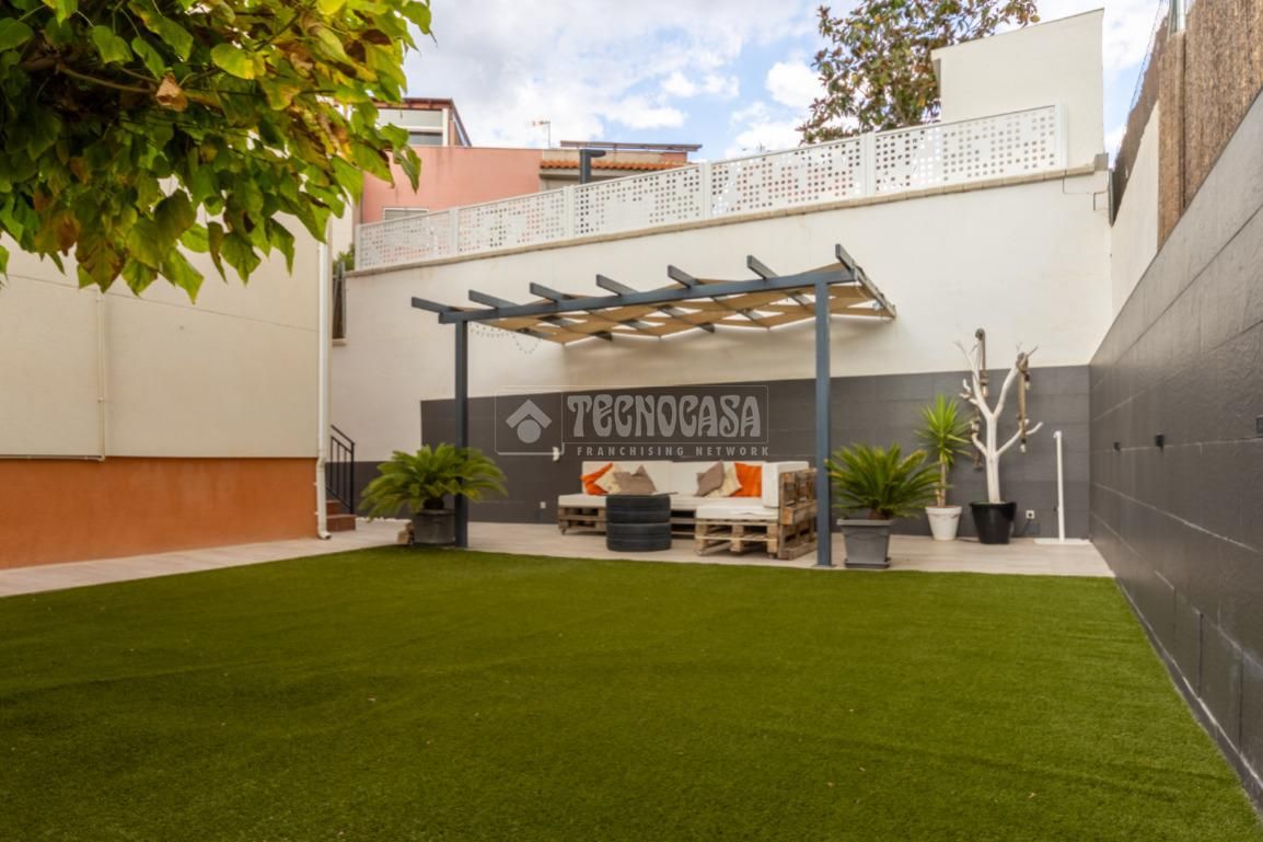 Terrace of Single-family semi-detached for sale in  Granada Capital  with Terrace