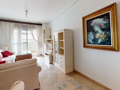 Living room of Flat for sale in  Sevilla Capital  with Air Conditioner and Terrace