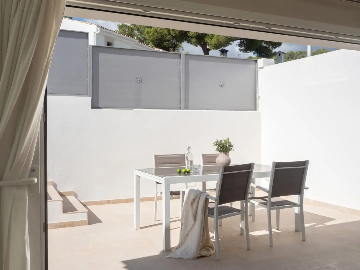 Casa aparellada amb piscina en venda a Portals Nous, imagen 9