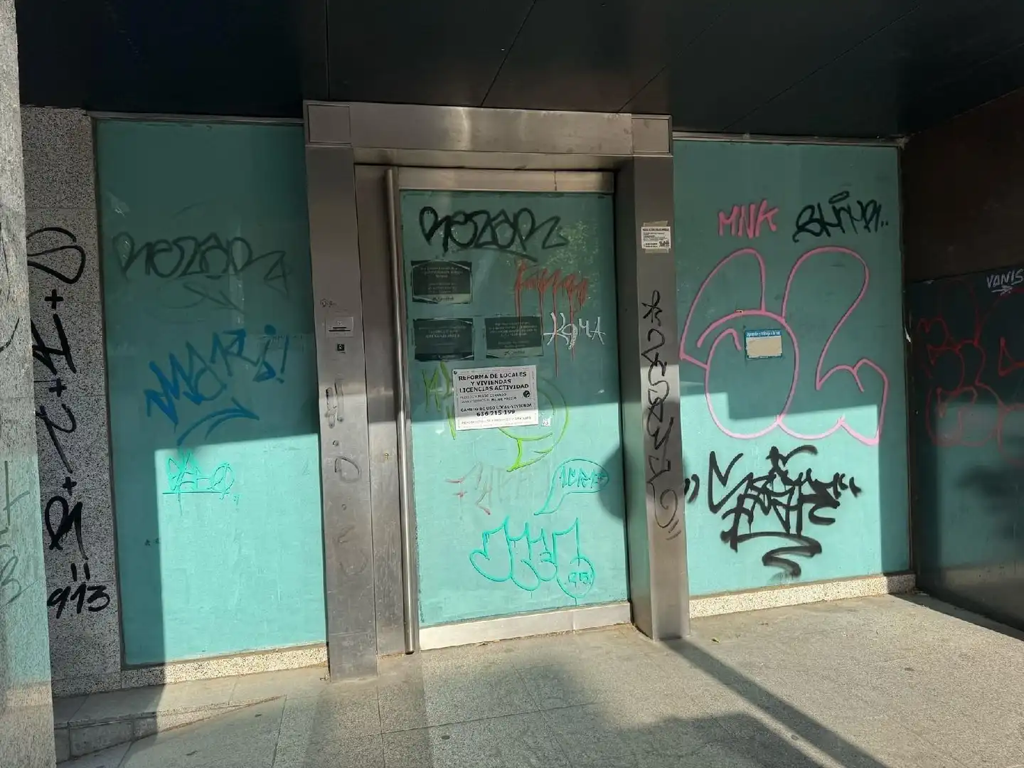 Local comercial en venta en Calle Río Manzanares 29