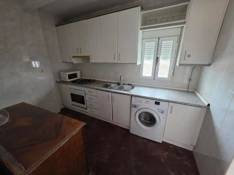 Cuina de Casa o xalet en venda en Tejeda de Tiétar amb Aire condicionat, Calefacció i Traster