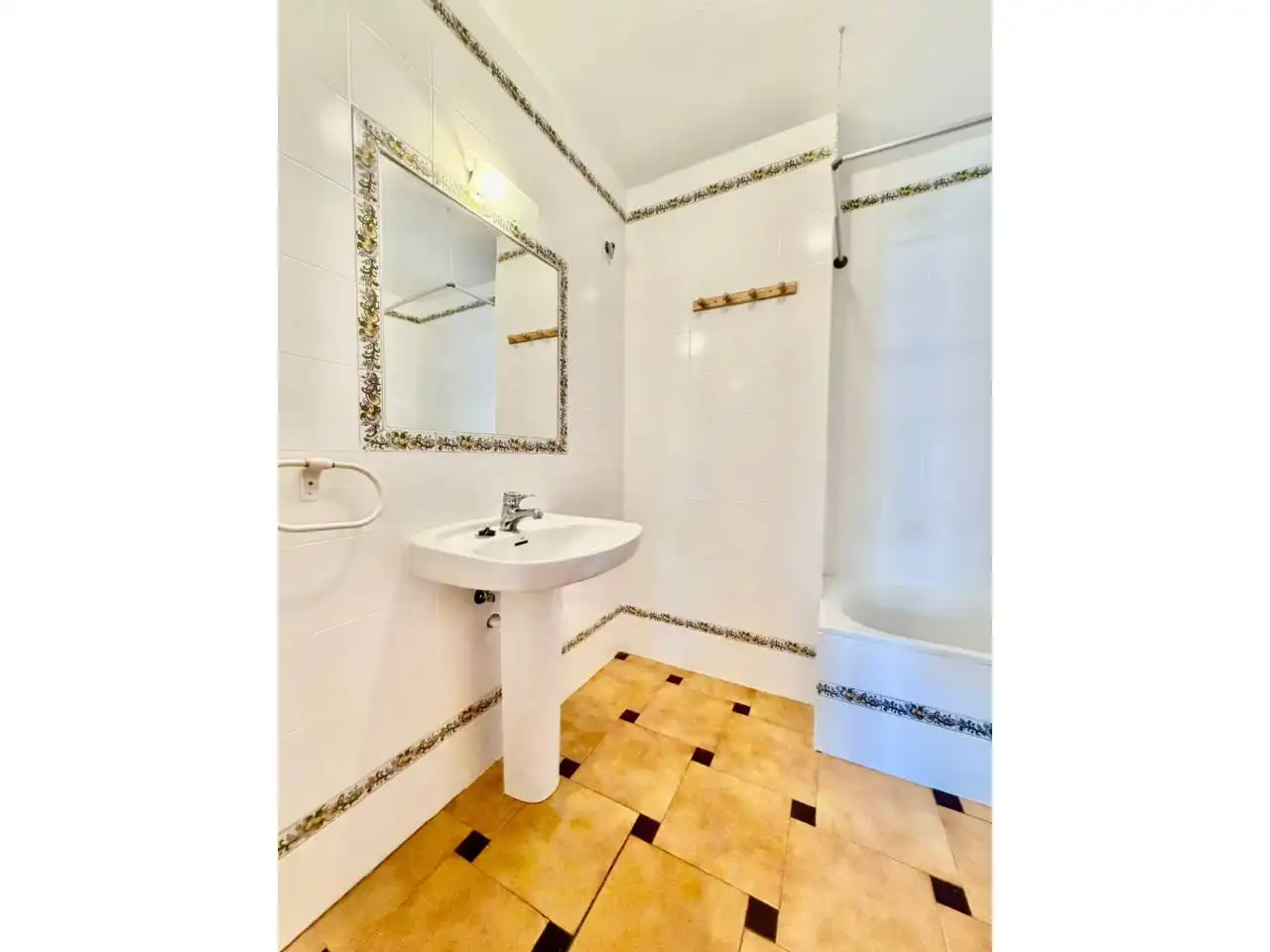 Badezimmer von Wohnung zur Miete in Collado Mediano mit Klimaanlage, Heizung und Terrasse