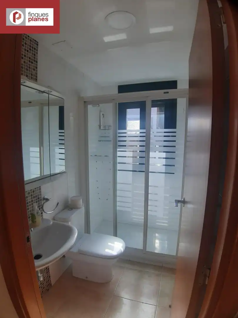 Baño de Dúplex en venta en Les Valls de Valira con Calefacción, Terraza y Amueblado