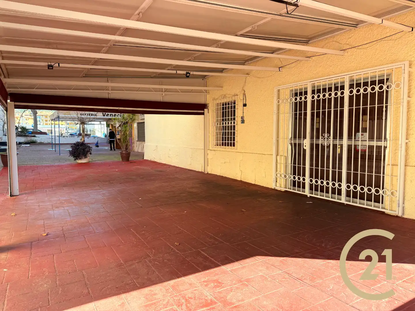 Local en venta en Marbella con Terraza