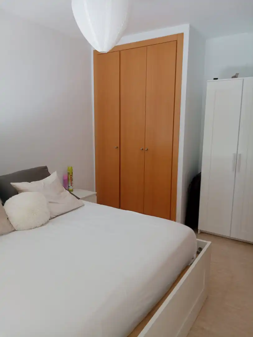 Habitación de Casa adosada de alquiler en Almazora / Almassora con Terraza, Piscina y Amueblado