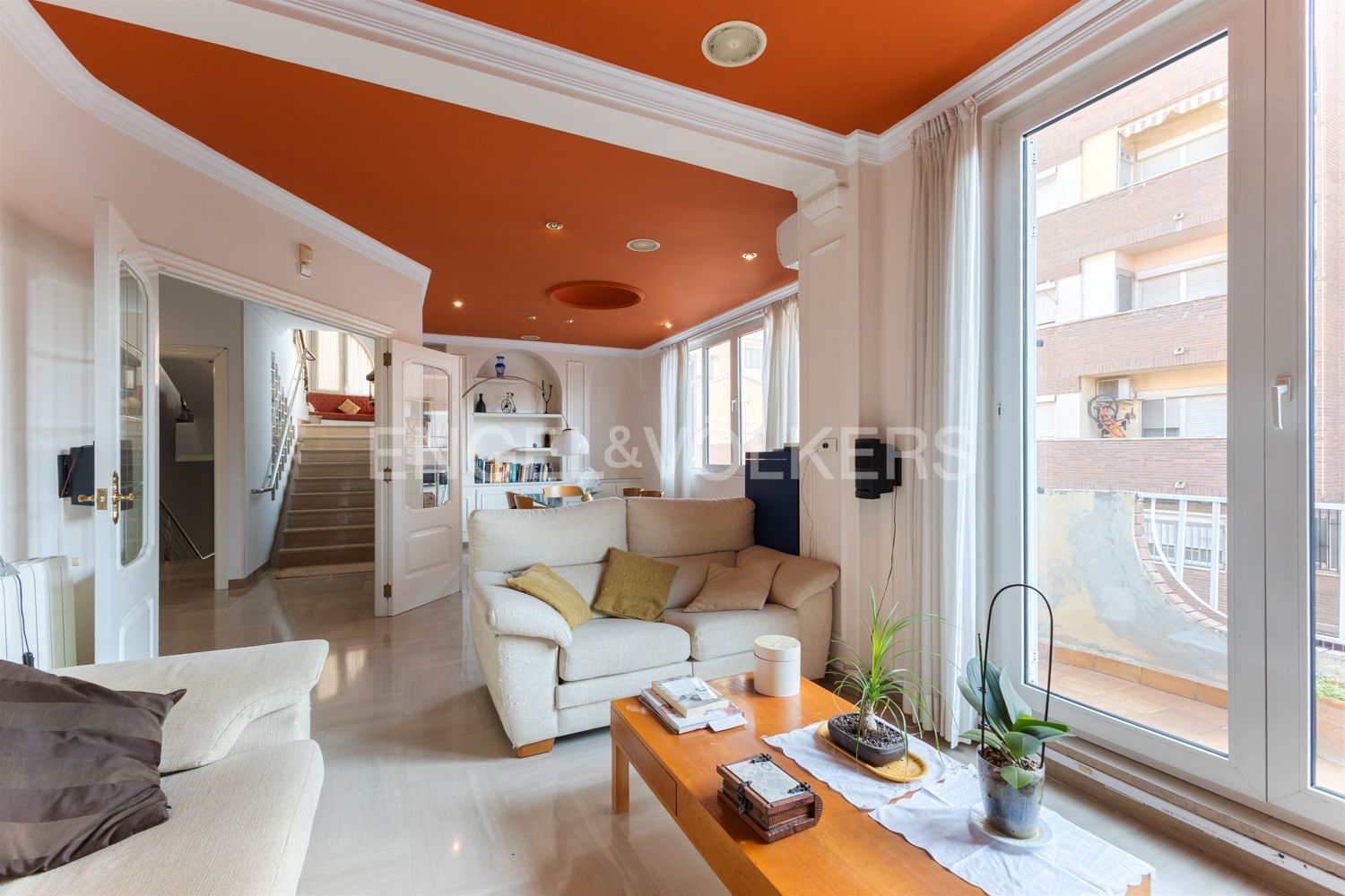 Sala d'estar de Casa o xalet en venda en Albal amb Aire condicionat, Calefacció i Parquet