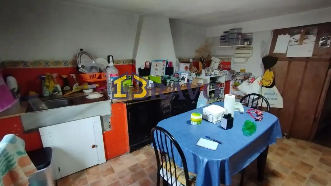 Cuina de Casa o xalet en venda en Valle de Losa amb Jardí privat i Terrassa
